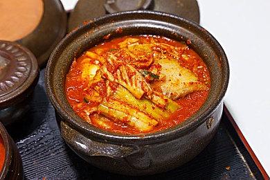 像素风恐怖解谜游戏《弗拉德马戏团》现已上线Steam